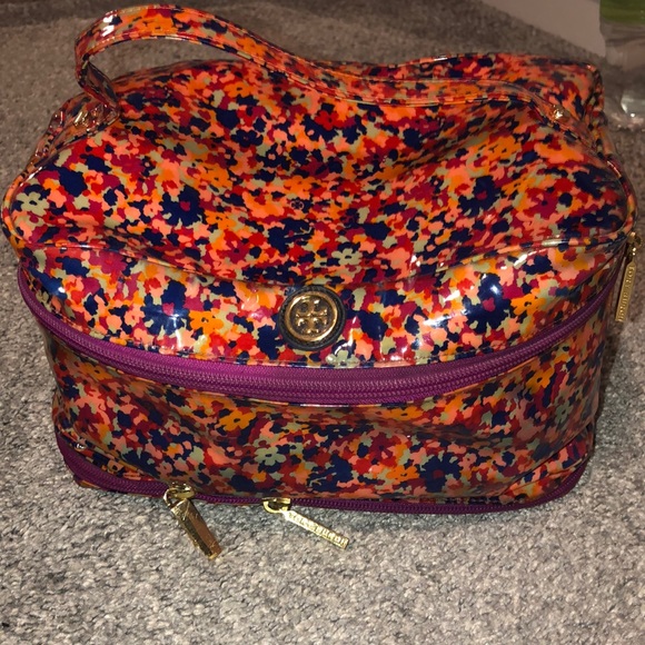 tory burch toiletry bag